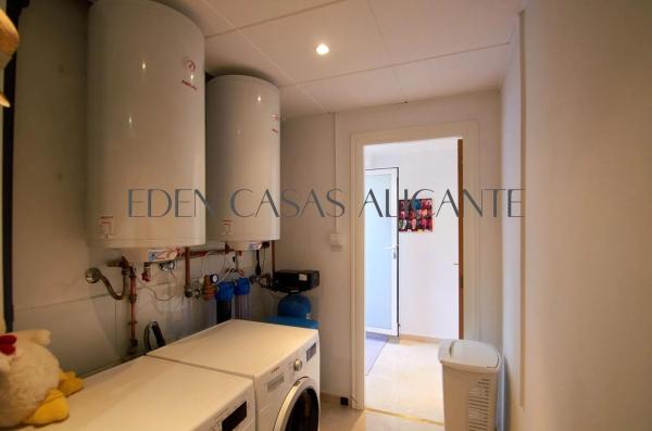 Casa independiente en calle el Ametler