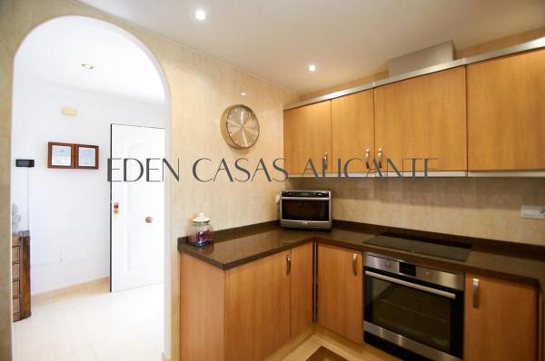 Casa independiente en calle el Ametler