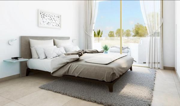 Casa independiente en calle Cisne