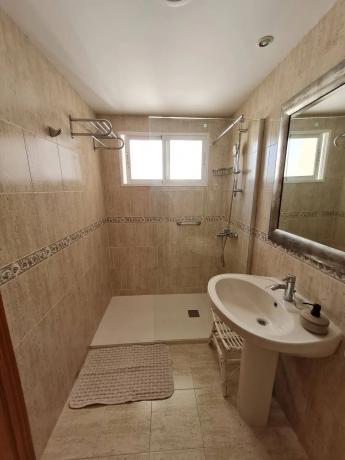 Piso en camino de Fondo, 3