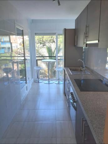 Piso en Pueblo Español - Coveta Fumá