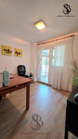 Piso en calle Montnegre