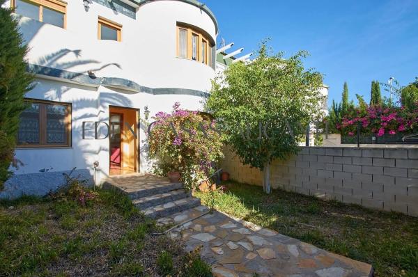 Chalet adosado en calle Vila Joiosa