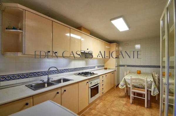 Chalet adosado en calle Vila Joiosa