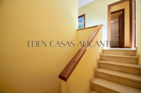 Chalet adosado en calle Vila Joiosa