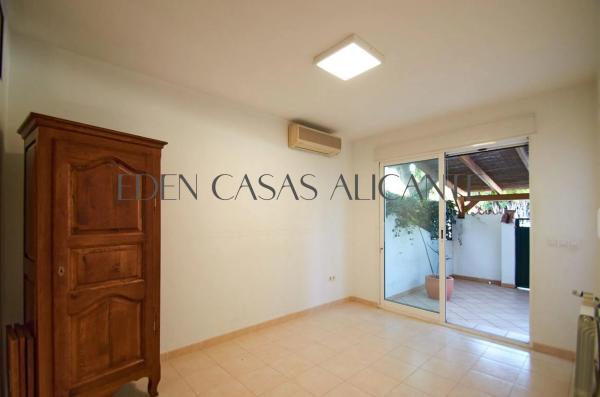 Chalet adosado en calle Vila Joiosa