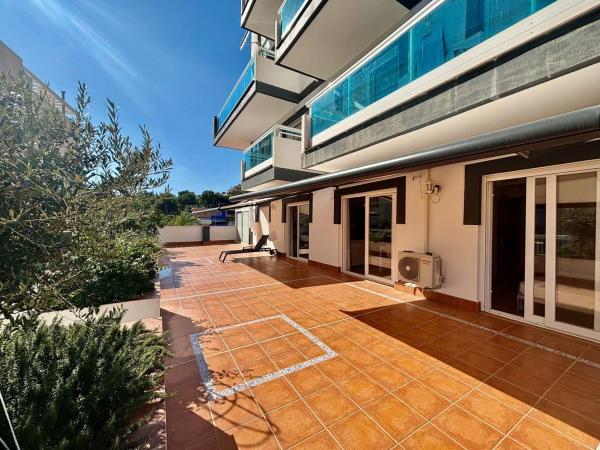 Piso en calle Montnegre, 14