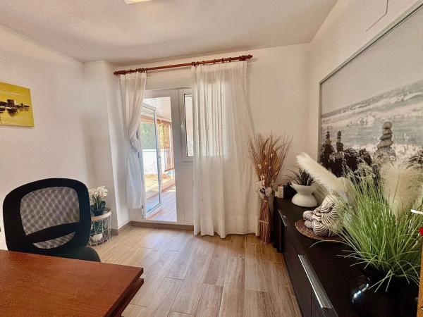 Piso en calle Montnegre, 14