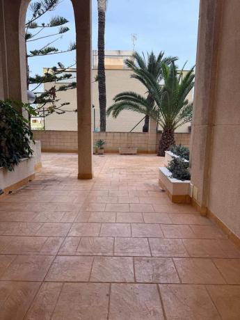 Dúplex en calle de Gastón Castelló