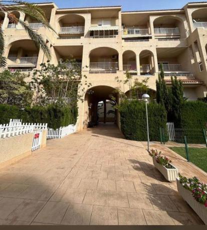 Dúplex en calle de Gastón Castelló