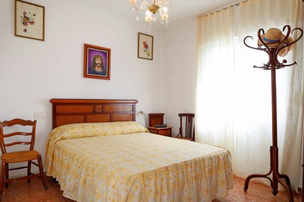 Casa independiente en calle Ibi