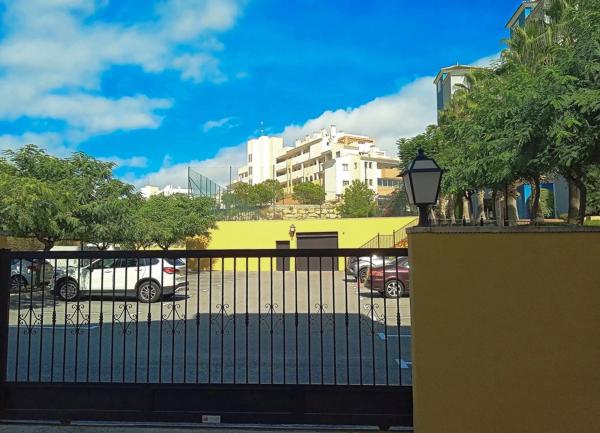 Piso en calle de la Nit, 1