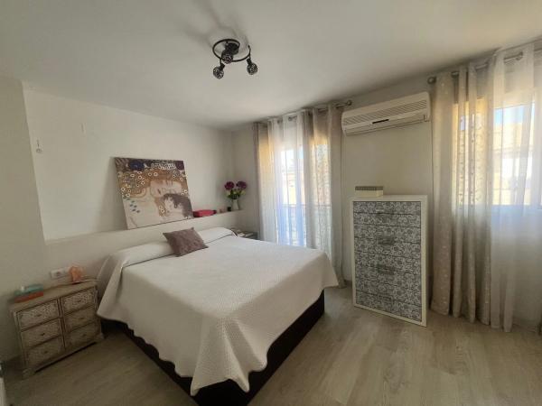 Chalet adosado en CL Pi Del