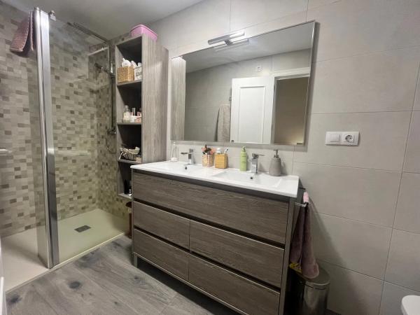 Chalet adosado en CL Pi Del