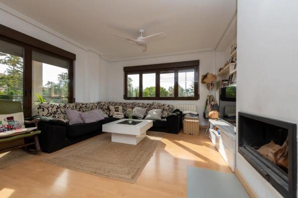 Chalet pareado en calle de la Sardina