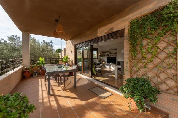 Chalet pareado en calle de la Sardina