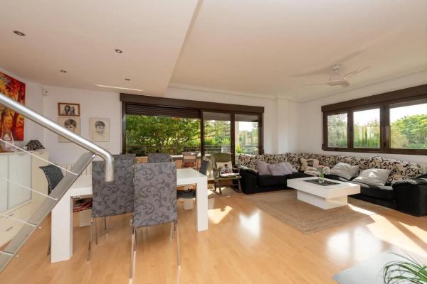 Chalet pareado en calle de la Sardina