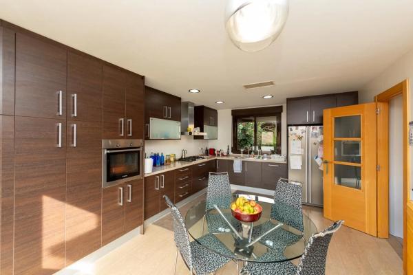 Chalet pareado en calle de la Sardina