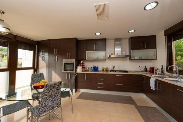 Chalet pareado en calle de la Sardina