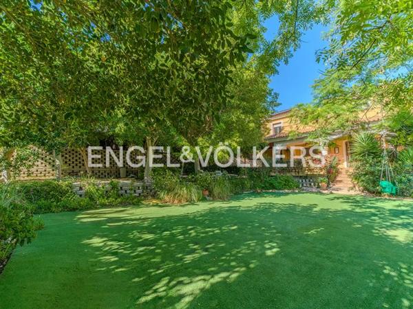 Casa independiente en calle de la Boira