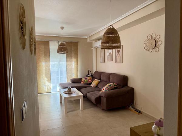 Chalet pareado en calle Algeps, 3