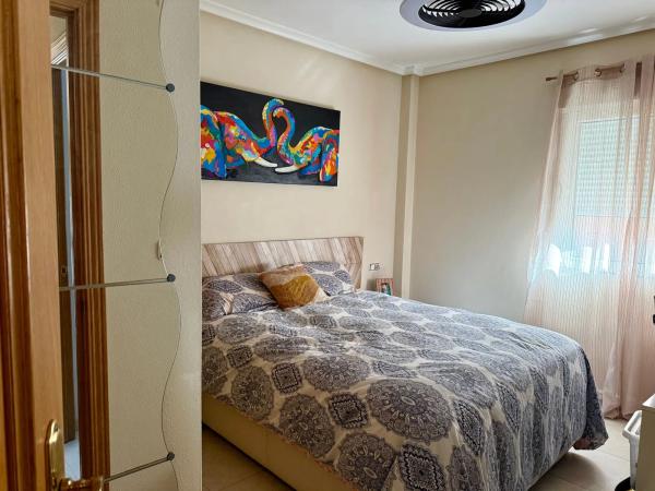 Chalet pareado en calle Algeps, 3