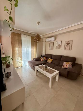 Chalet pareado en calle Algeps, 3