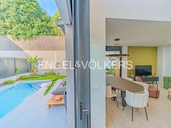 Chalet pareado en calle Alcalde Paco Seva, 3