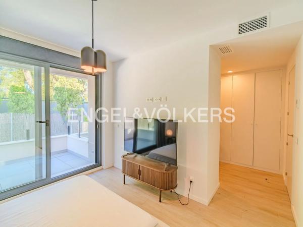 Chalet pareado en calle Alcalde Paco Seva, 3