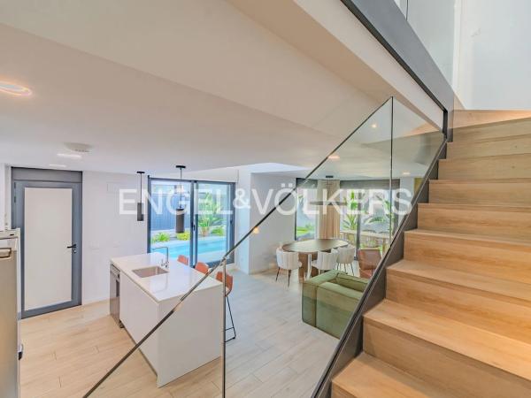 Chalet pareado en calle Alcalde Paco Seva, 3