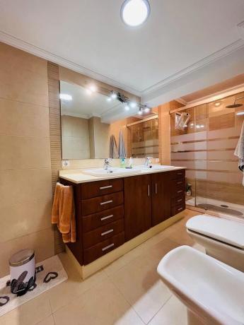 Chalet adosado en avenida de Creuetes