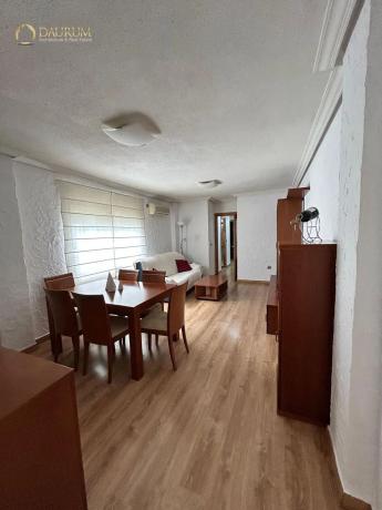 Piso en calle Calderón de la Barca