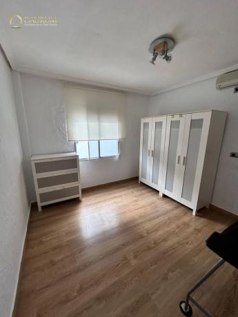 Piso en calle Calderón de la Barca