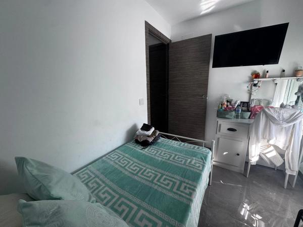 Piso en CL Colonia Sta. Isabel