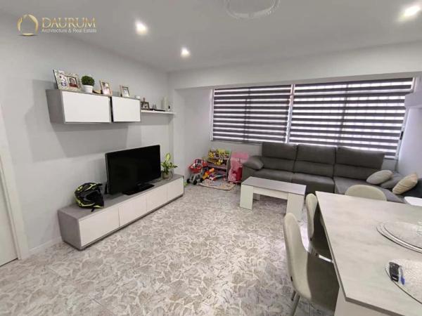 Piso en calle Colonia Santa Isabel