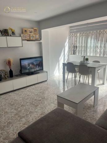 Piso en calle Colonia Santa Isabel