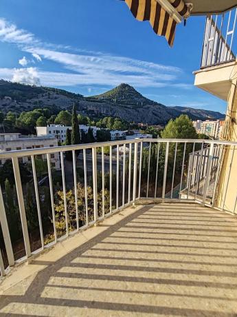 Piso en Barri Santa Rosa