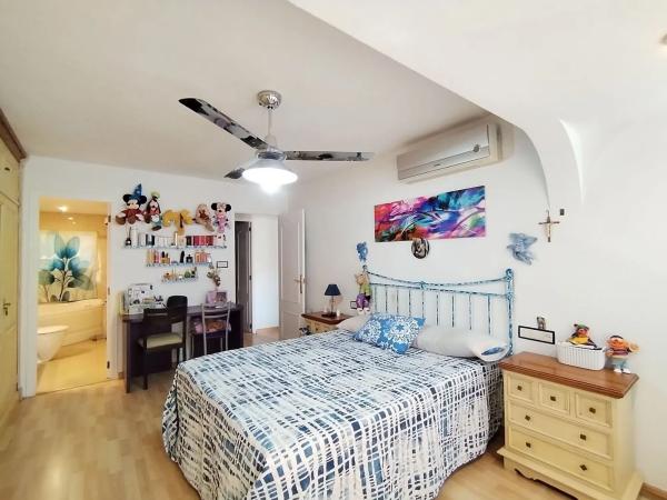 Piso en Barri Zona Nord