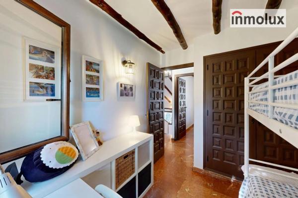 Chalet adosado en Urbanización Maigmó, 64