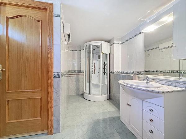 Casa independiente en via Sense Nom