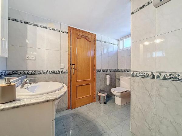 Casa independiente en via Sense Nom