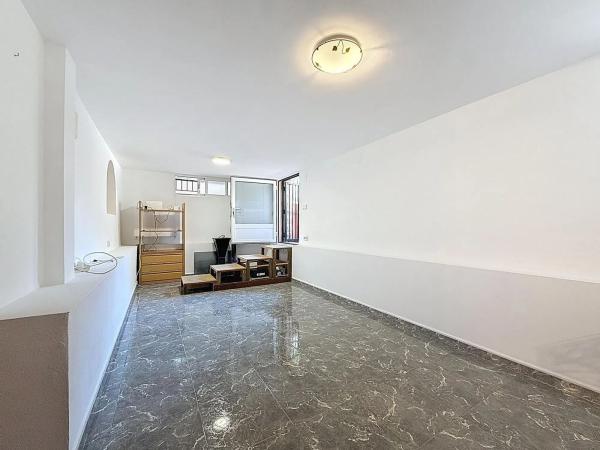 Casa independiente en via Sense Nom