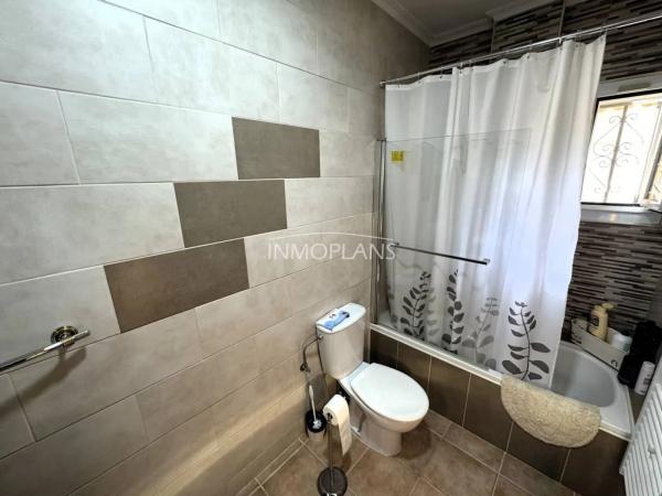 Casa independiente en calle Río Miño