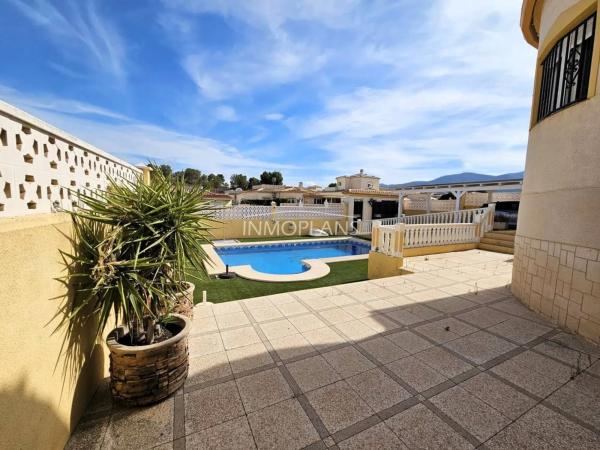 Casa independiente en calle Río Miño