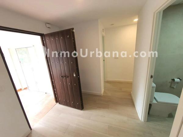 Casa independiente en via Sense Nom