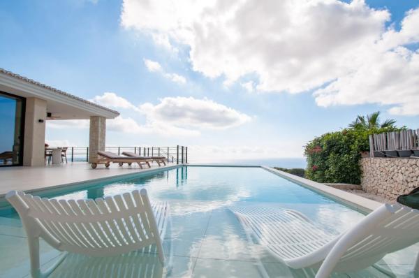 Casa independiente en avenida de Pedramala