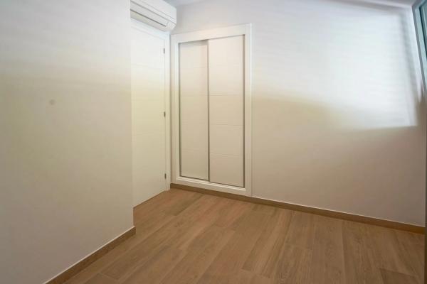 Casa independiente en calle del Lliri