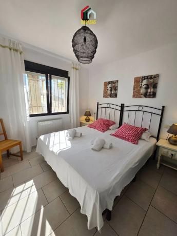 Casa independiente en calle Camelia, 26