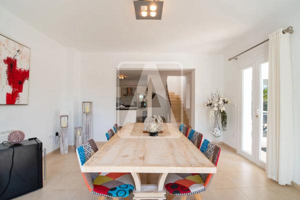Chalet en Cala Advocat - Baladrar
