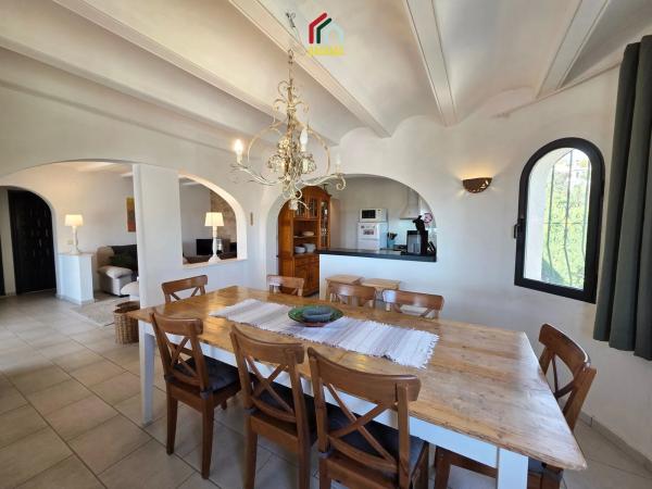 Casa independiente en calle Camelia, 26